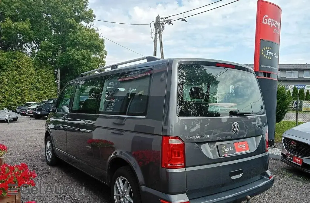 VOLKSWAGEN Caravelle 