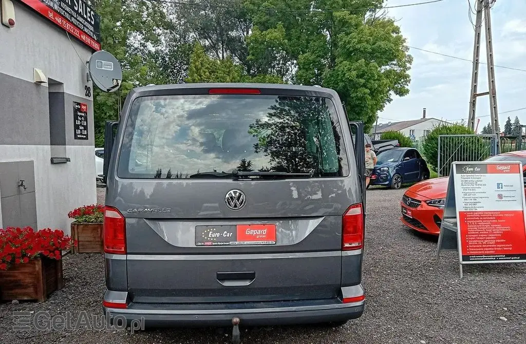 VOLKSWAGEN Caravelle 