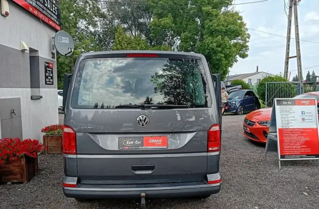 VOLKSWAGEN Caravelle 