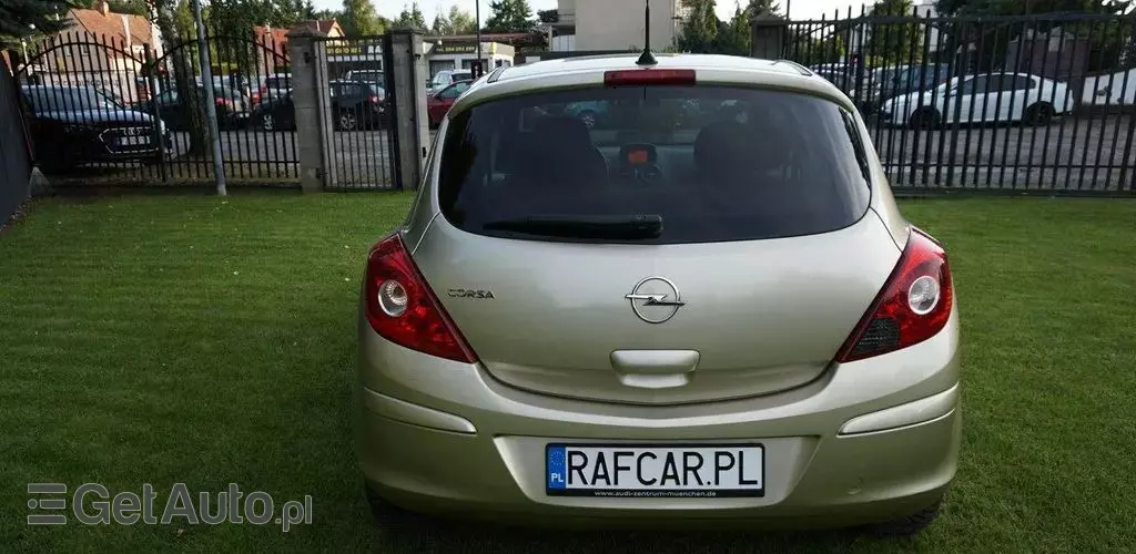 OPEL Corsa 