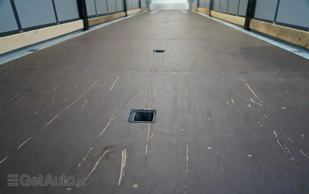 SCHMITZ CARGOBULL FIRANKA / STANDARD / 2024 R 