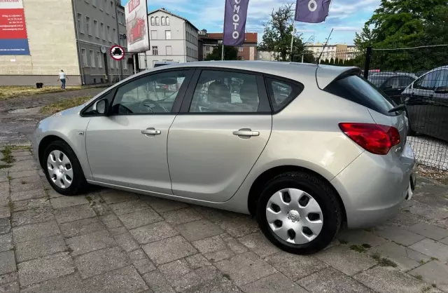 OPEL Astra 1.4 (100 KM) ecoFLEX