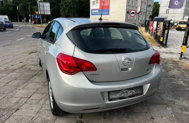OPEL Astra 1.4 (100 KM) ecoFLEX