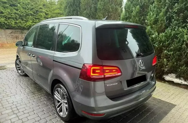 VOLKSWAGEN Sharan 