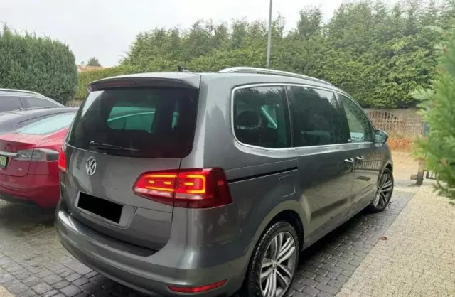 VOLKSWAGEN Sharan 