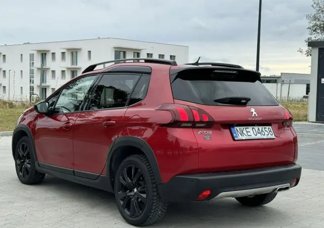 PEUGEOT 2008 