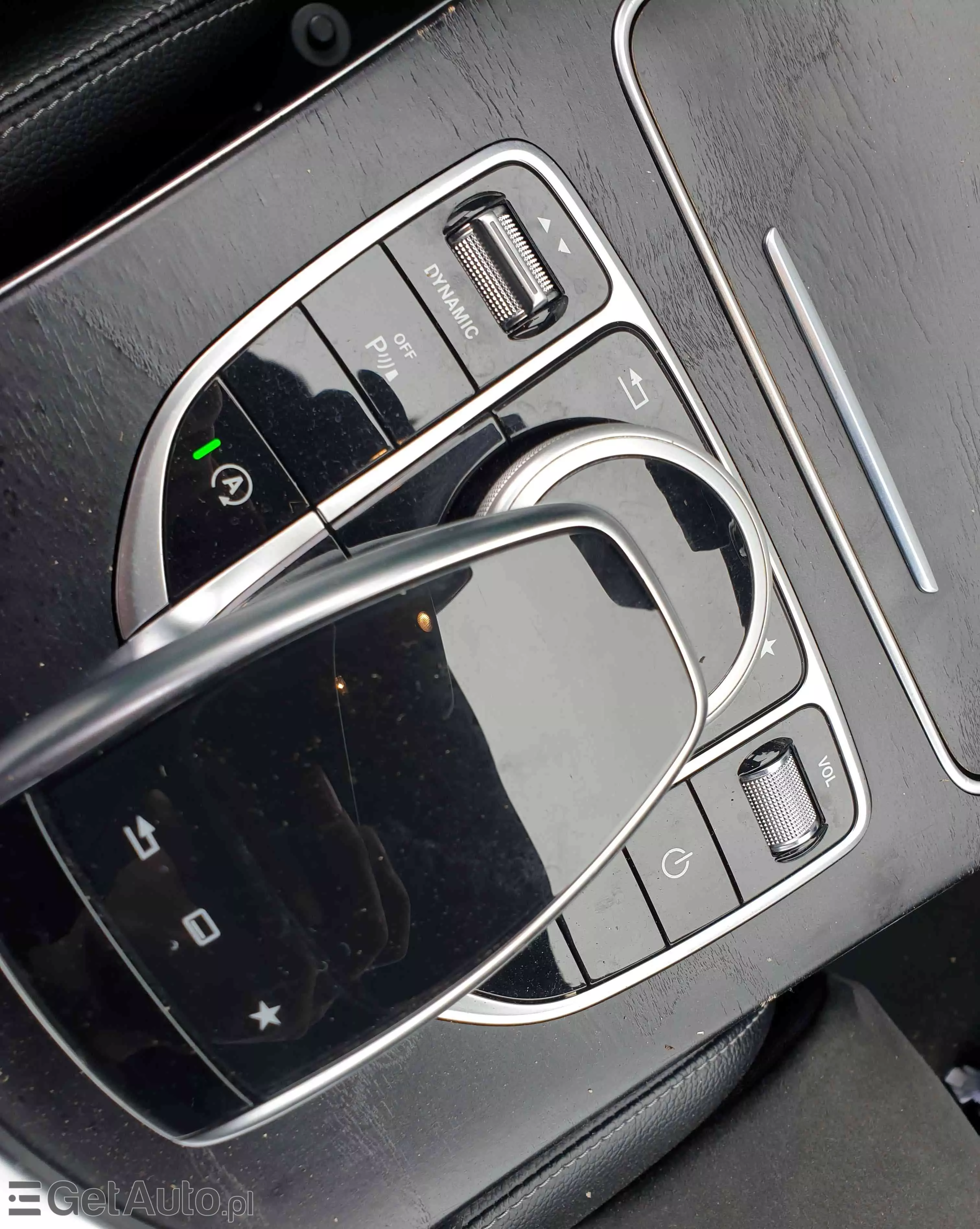 MERCEDES-BENZ Klasa C Coupe 9G-TRONIC Night Edition