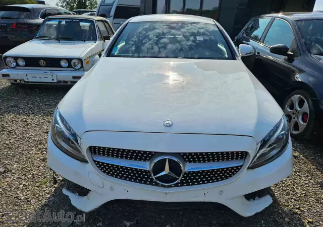 MERCEDES-BENZ Klasa C Coupe 9G-TRONIC Night Edition