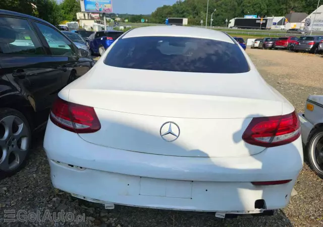 MERCEDES-BENZ Klasa C Coupe 9G-TRONIC Night Edition