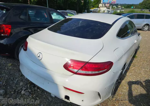 MERCEDES-BENZ Klasa C Coupe 9G-TRONIC Night Edition
