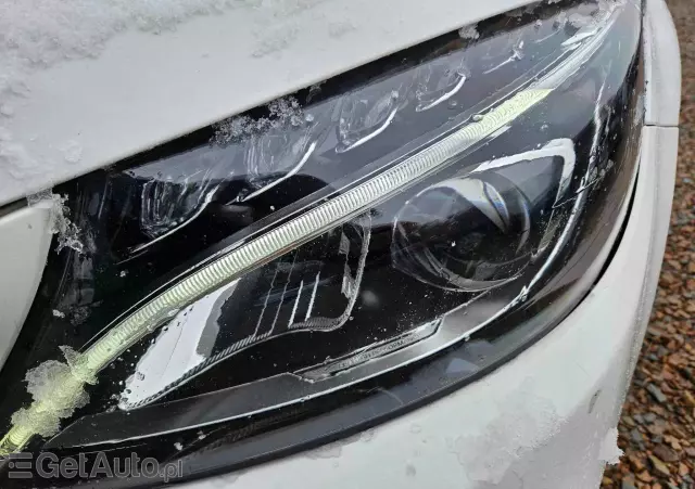 MERCEDES-BENZ Klasa C Coupe 9G-TRONIC Night Edition