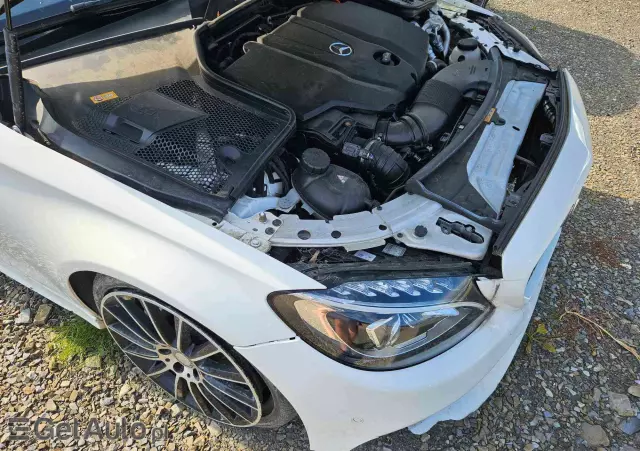 MERCEDES-BENZ Klasa C Coupe 9G-TRONIC Night Edition