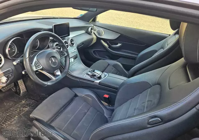 MERCEDES-BENZ Klasa C Coupe 9G-TRONIC Night Edition