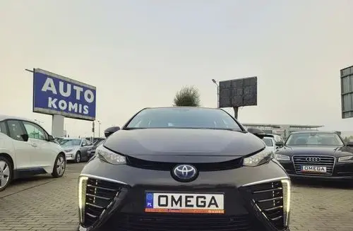 TOYOTA Mirai 