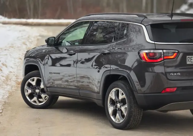 JEEP Compass 2.0 MultiJet Active Drive Automatik Limited