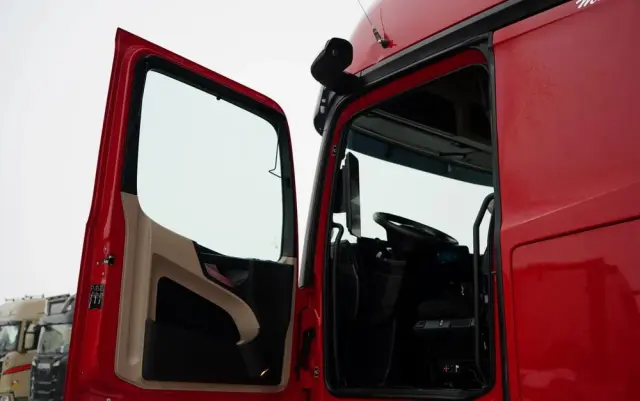 MERCEDES-BENZ ACTROS 1845 / MP5 / BIG SPACE 