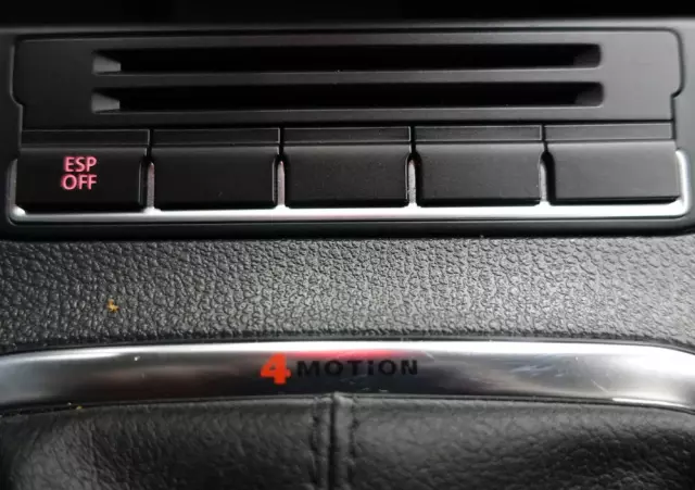 VOLKSWAGEN Tiguan 1.4 TSI 4Motion Trend & Fun