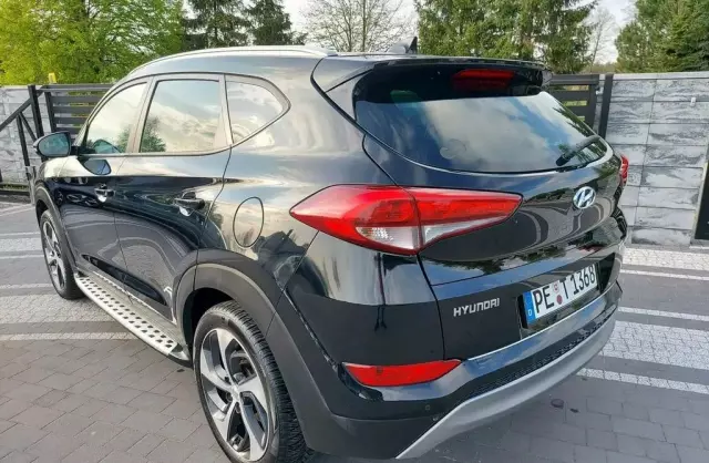 HYUNDAI Tucson 