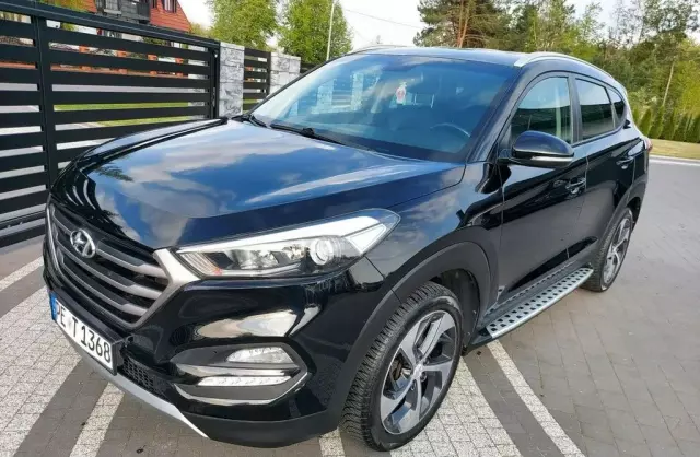 HYUNDAI Tucson 