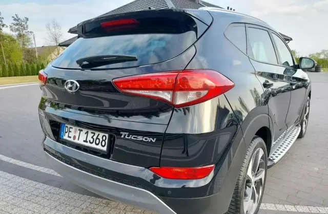 HYUNDAI Tucson 
