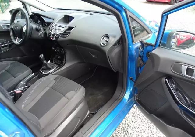 FORD Fiesta 1.0 EcoBoost Hybrid S&S TITANIUM