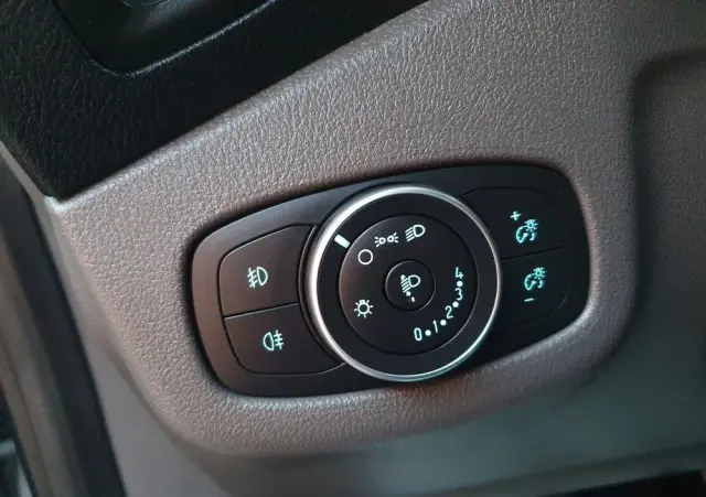 FORD Tourneo Connect 1.5 EcoBlue Active