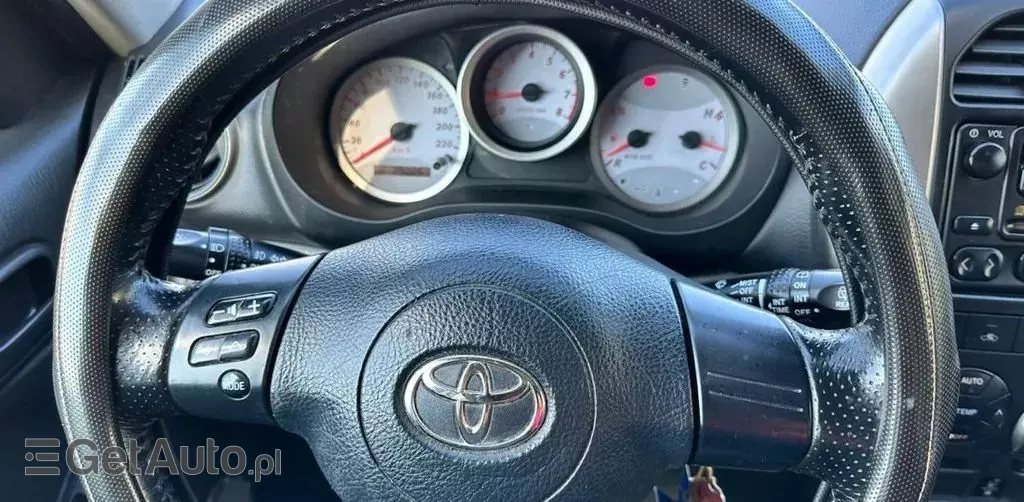 TOYOTA Rav 4 