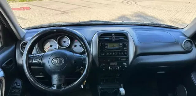 TOYOTA Rav 4 