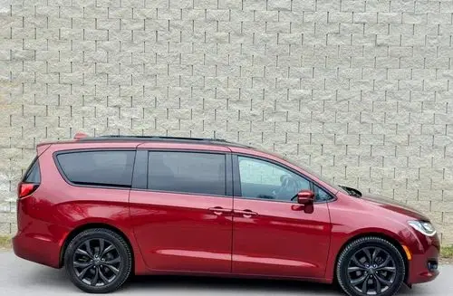 CHRYSLER Pacifica 