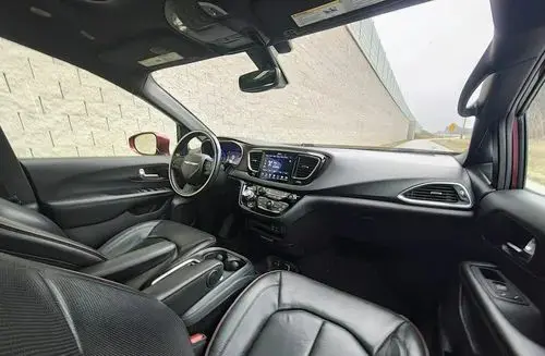 CHRYSLER Pacifica 
