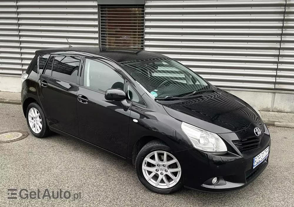 TOYOTA Verso 1.8 Premium 7os