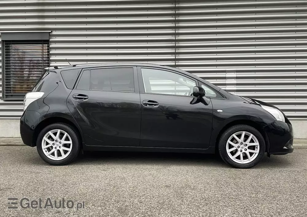 TOYOTA Verso 1.8 Premium 7os