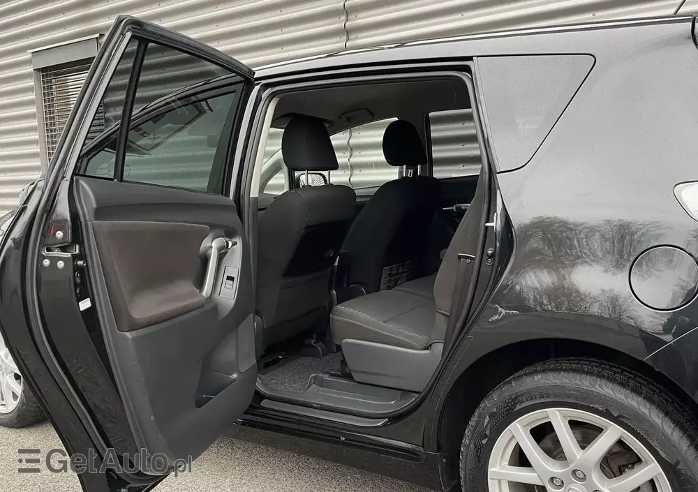 TOYOTA Verso 1.8 Premium 7os