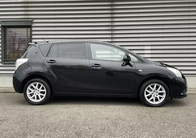 TOYOTA Verso 1.8 Premium 7os