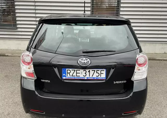 TOYOTA Verso 1.8 Premium 7os