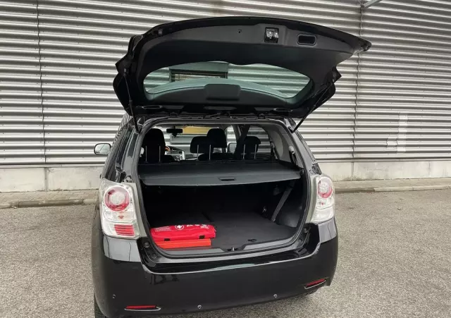 TOYOTA Verso 1.8 Premium 7os