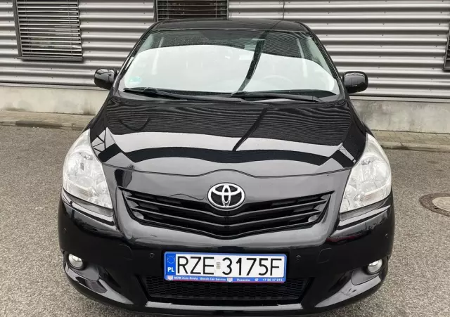 TOYOTA Verso 1.8 Premium 7os