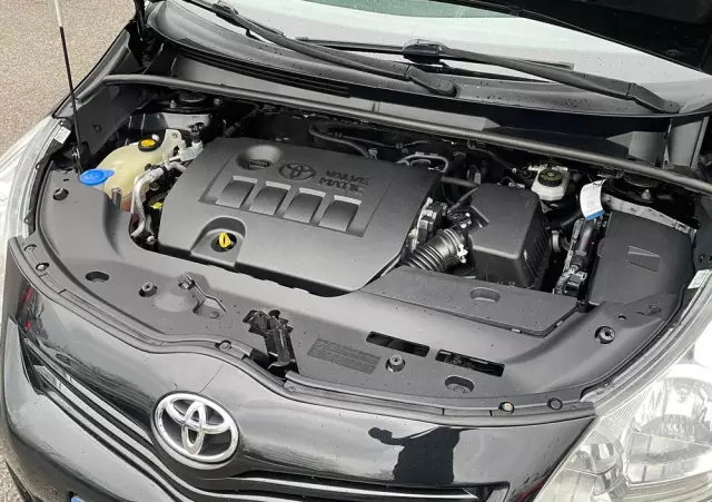 TOYOTA Verso 1.8 Premium 7os