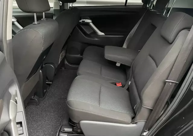 TOYOTA Verso 1.8 Premium 7os