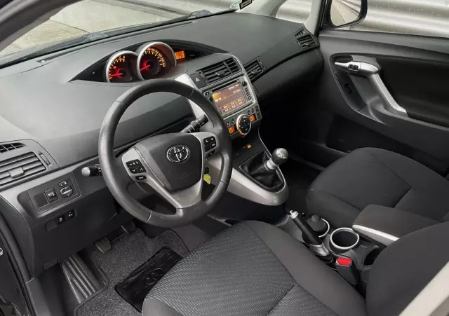 TOYOTA Verso 1.8 Premium 7os