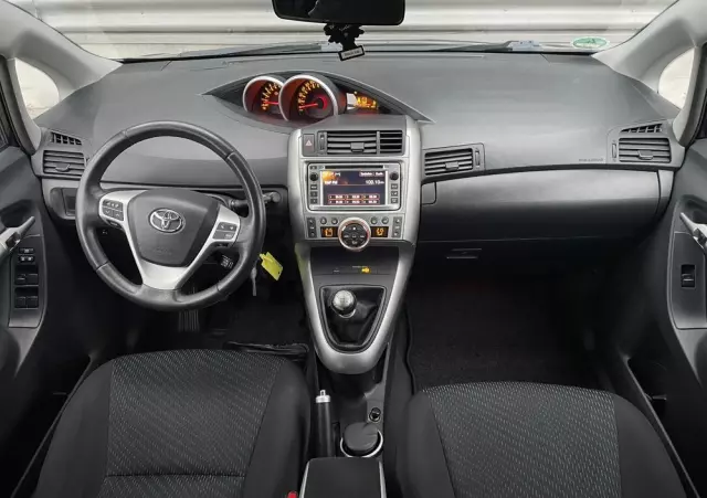 TOYOTA Verso 1.8 Premium 7os