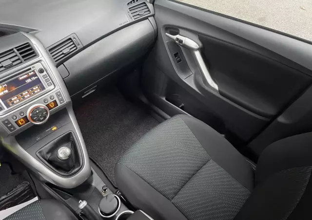 TOYOTA Verso 1.8 Premium 7os