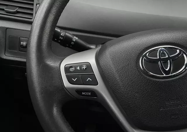 TOYOTA Verso 1.8 Premium 7os