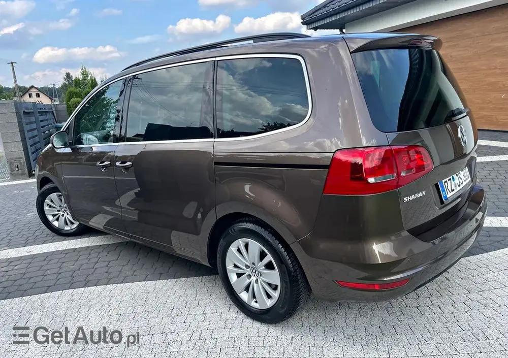 VOLKSWAGEN Sharan 2.0 TDI DSG BlueMotion Technology Comfortline