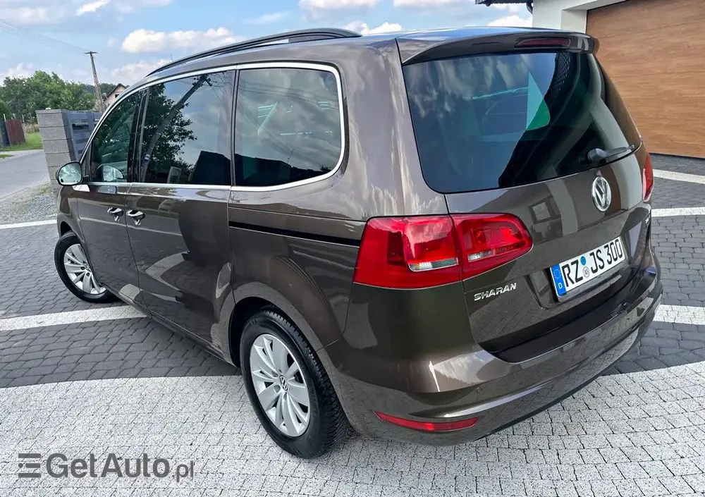 VOLKSWAGEN Sharan 2.0 TDI DSG BlueMotion Technology Comfortline