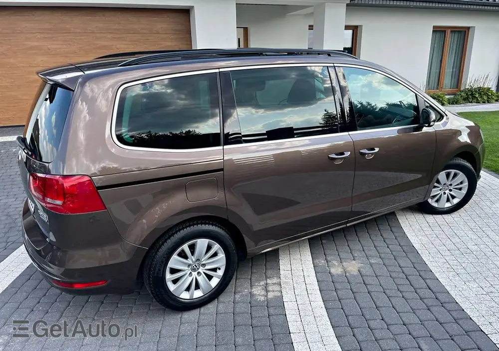 VOLKSWAGEN Sharan 2.0 TDI DSG BlueMotion Technology Comfortline