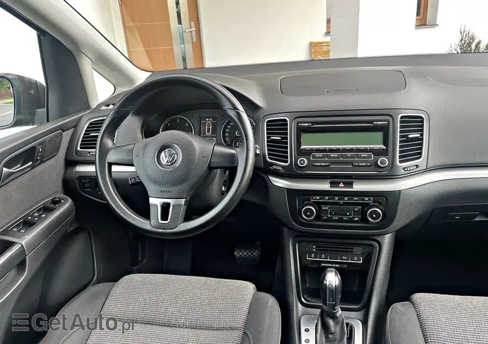 VOLKSWAGEN Sharan 2.0 TDI DSG BlueMotion Technology Comfortline
