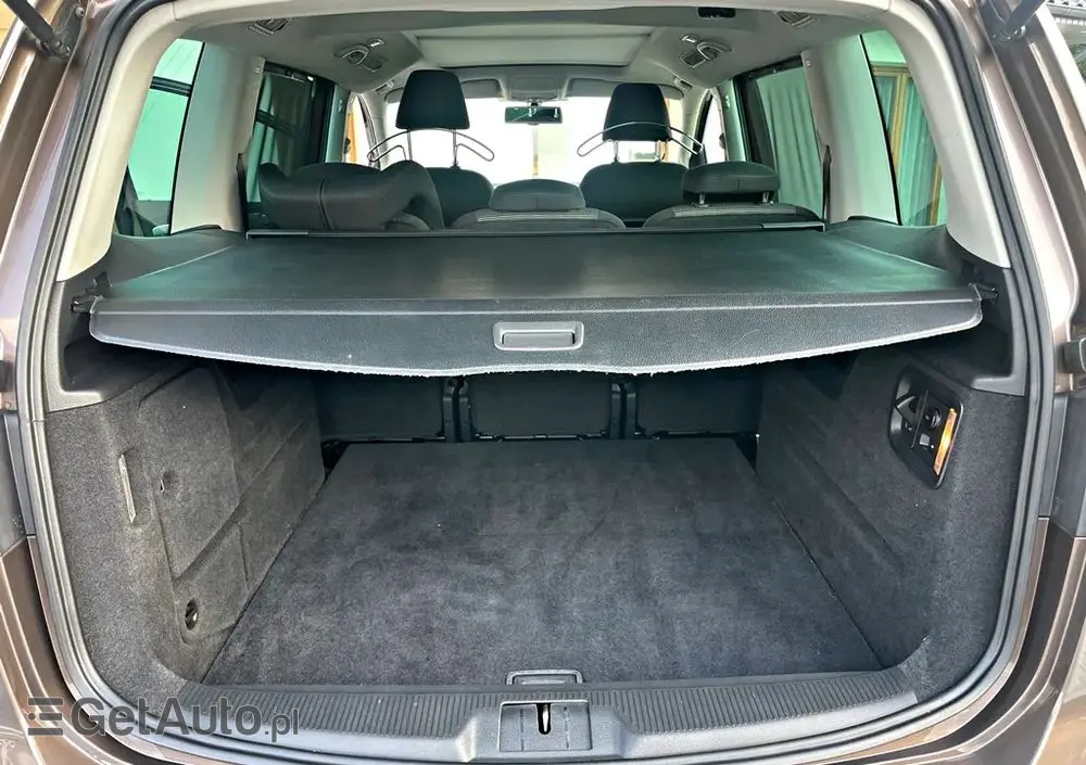 VOLKSWAGEN Sharan 2.0 TDI DSG BlueMotion Technology Comfortline