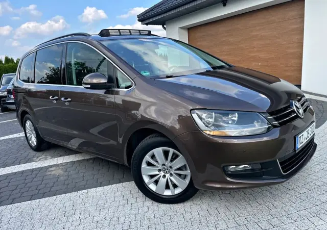VOLKSWAGEN Sharan 2.0 TDI DSG BlueMotion Technology Comfortline