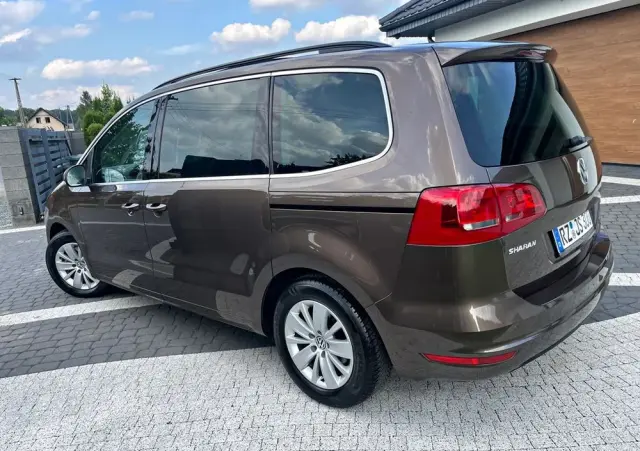 VOLKSWAGEN Sharan 2.0 TDI DSG BlueMotion Technology Comfortline